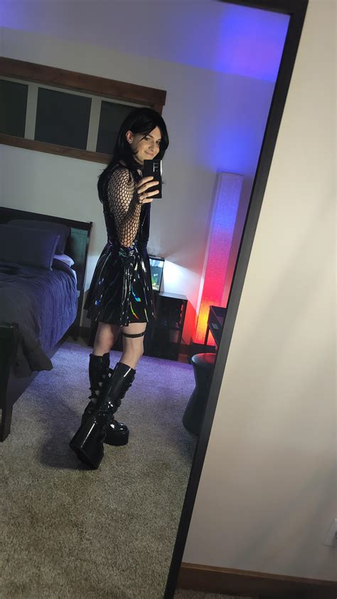 I'm such a slutty girl : r/TS_Porn