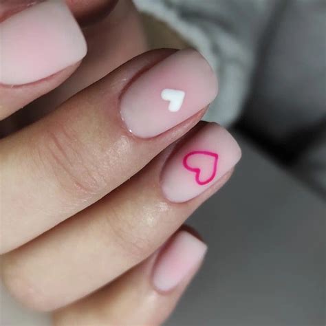 Дизайн сердца | Hippie nails, Casual nails, Nail trends