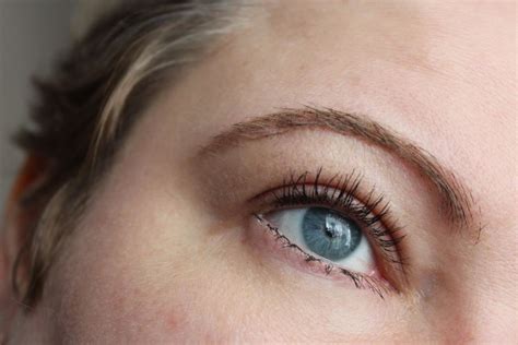 Influence Brow Robot Brow Mascara в оттенке 01 Blonde | Отзывы ...