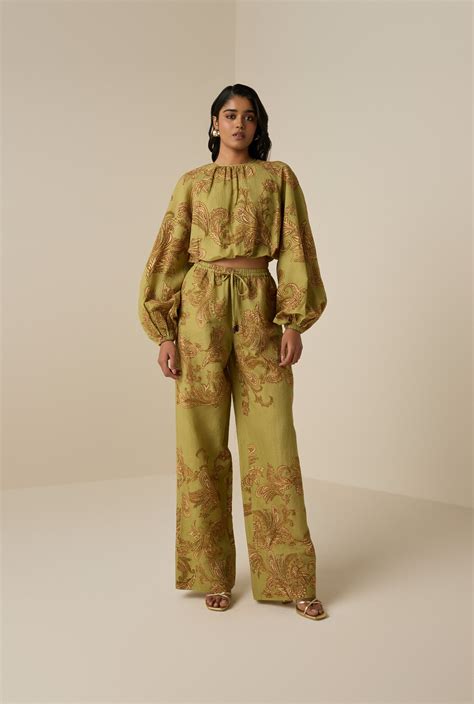 sakhi pull  pants hemant nandita