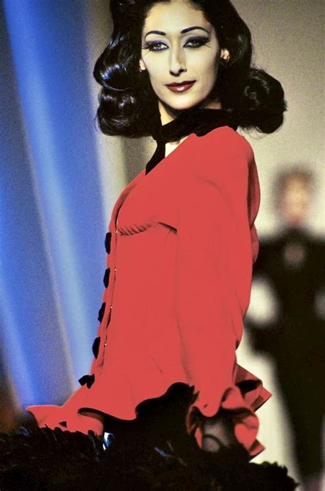 Thierry Mugler Runway Show FW 1992 | French fashion designers, 90s ...