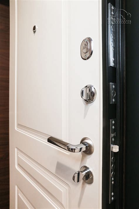 Входная металлическая дверь венге Модель 02 Belwooddoors