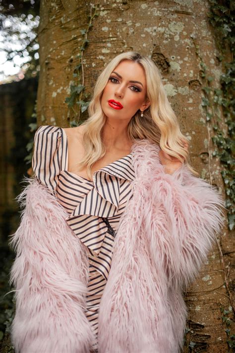 Rosanna Davison shares that her surrogate is currently stuck in Ukraine