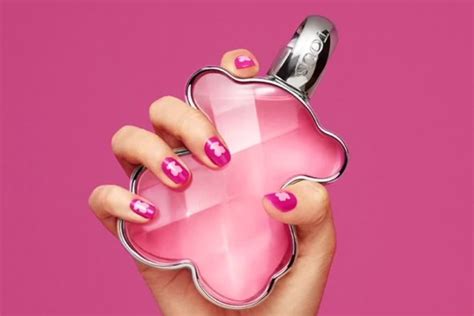 The 7 Best Pear Perfumes Of All Time