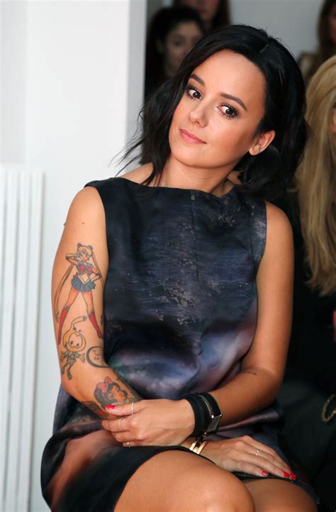 Alizee – HawtCelebs