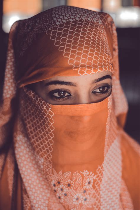Why did prophet Muhammad married Aisha at the age of 9