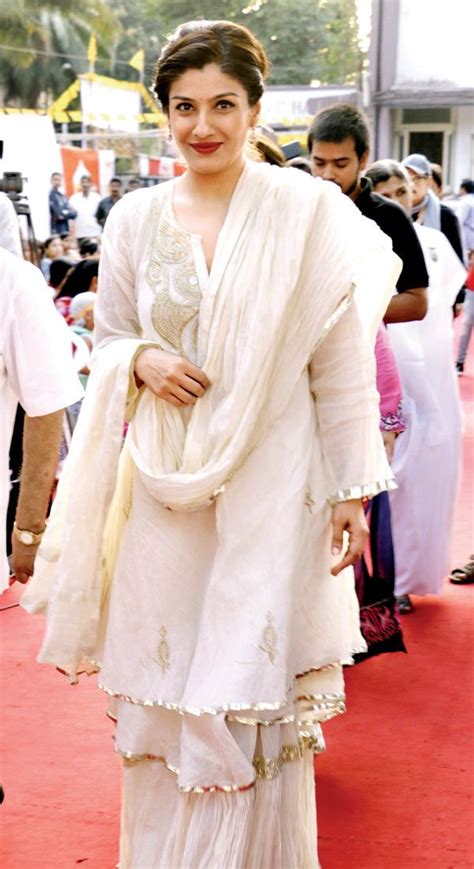 raveena tandon   white ensemble   event  mumbai fashion