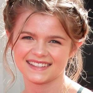 Lauren Mcnamara Age | Wiki, Net worth, Bio, Height, Boyfriend