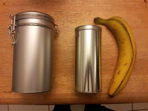 Initial impressions of two tea tins from http://www.specialtybottle.com ...