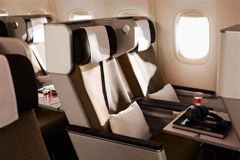 SWISS Completes Its Boeing 777 Premium Economy Seat Rollout
