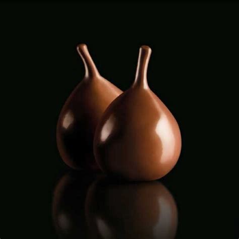 Rabitos Royale Dark Chocolate Fig Bonbon – Single – Caputo's Market & Deli
