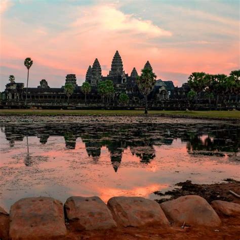 Private Angkor Wat Sunrise Tour: Explore Angkor Temples, Bayon, Ta ...