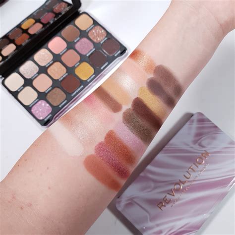 Revolution Forever Flawless Shadow Palette Nude Silk | PinkPanda.hr