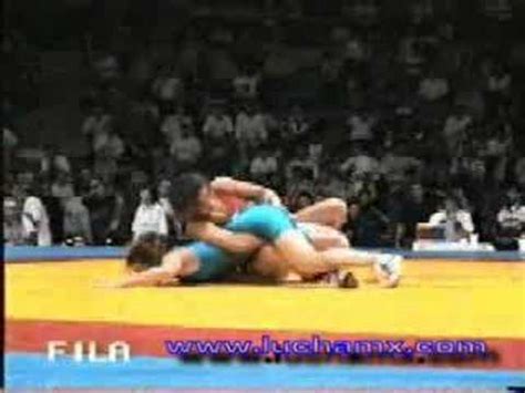 Turca estilo libre (lucha femenil) - YouTube