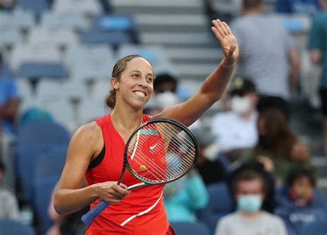 Download Madison Keys Waving At Her Fans Wallpaper | Wallpapers.com
