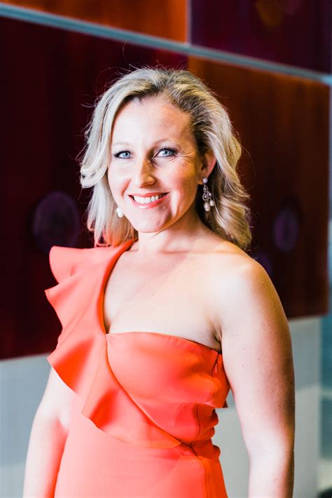 Yelena speaks to Columbia College Women – Yelena Dudochkin