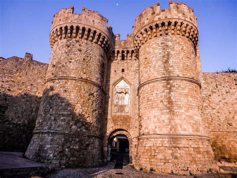 basic elements   medieval castle design castlemen