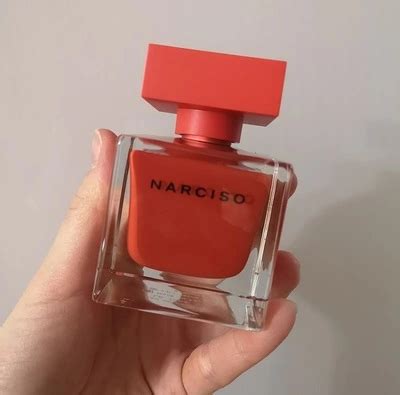 Купить красные духи Narciso Rodriguez Narciso Rouge — женская туалетная ...