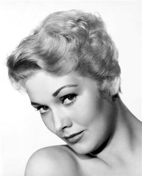 Kim Novak Pictures. Hotness Rating = Unrated