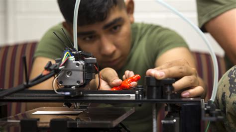 Printing out the future: Marines learn benefits of 3D printing > United