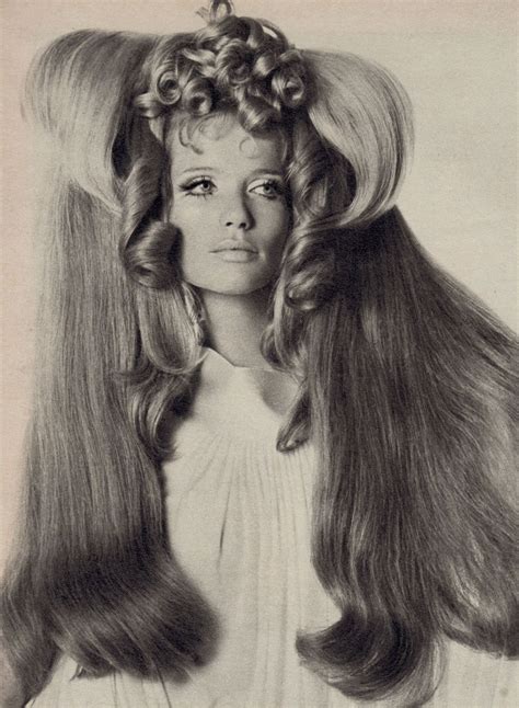 sendommager:“Vogue US 1968Veruschka photographed by Irving Penn” | Big