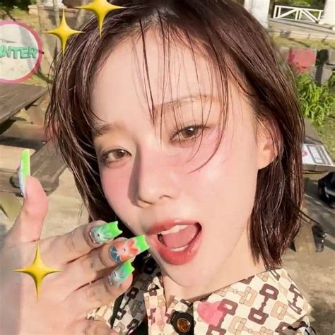 follow  girl icons winter cozy kpop girls