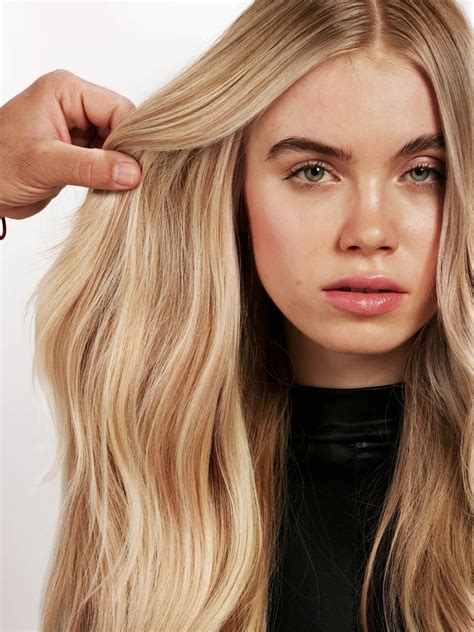 These brunette highlights can actually damage hair if done wrong 4