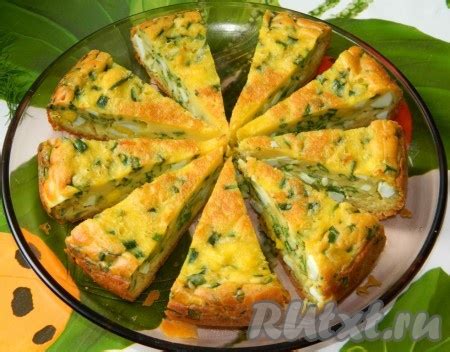 Пирог с зелёным луком и яйцами в мультиварке: 8 фото в рецепте