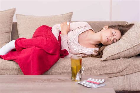 Stomach Bug or Food Poisoning? How To Tell The Difference