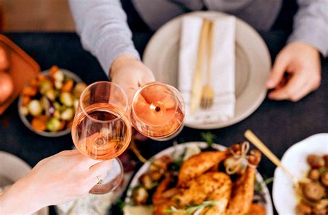 The truth about does mail run on Thanksgiving might shock homeowners 14