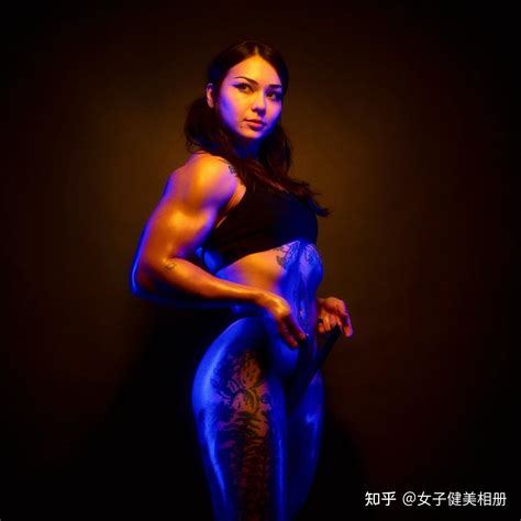 韩国和塞尔维亚的混血肌肉女--Cleo Mercury；亚裔变tai行为艺术家！ - 知乎