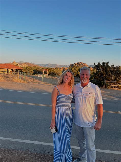 Olivia Manning (@olivluv) • Instagram photos and videos