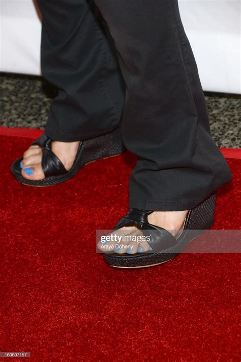 Nicole Sullivan's feet
