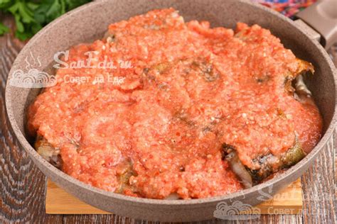 Рыба в быстром и вкусном соусе из свежих овощей на плите . Обсуждение ...
