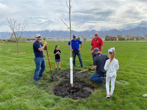 Photo Gallery • AD2 Ryan smile mayhor brian david on knees
