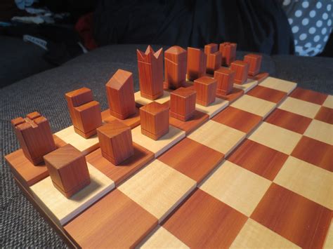 Minimalist Bauhaus Chess Set / 616 x 462 jpeg 159 кб.