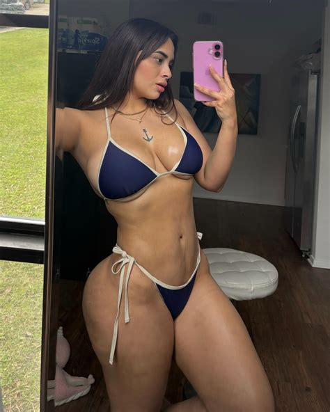 Franchesca Victoria added a new... - Franchesca Victoria
