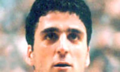 nikos ekonomou otra estrella griega   dio todo de  en espana