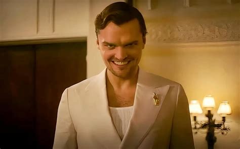 smile  ray nicholson parla dellinfluenza del padre nel film