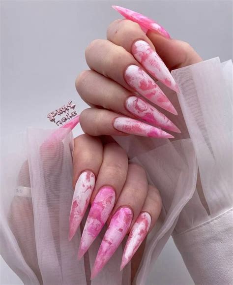 принцесса блин | Pink stiletto nails, Long acrylic nails, Wow nails