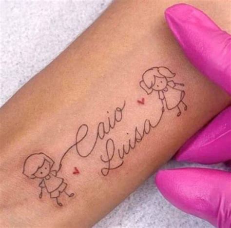 Tatuagem Nome Filha Com Desenho - Tatuagem com Nome de filho para demonstrar Amor por ele – Vou Tatuar