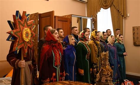 В КОВА завітали студенти з традиційними українськими колядками - НОВИНИ ...