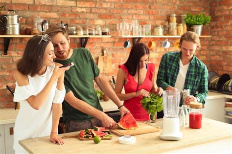 photo couple cooking vegetables  kitchen