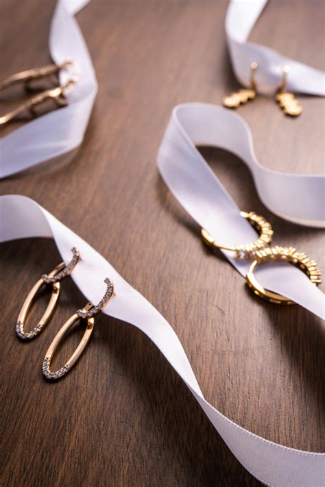 Ear Rings Photos, Download The BEST Free Ear Rings Stock Photos & HD Images