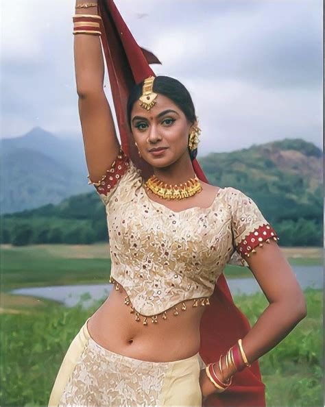 pin  hot actresses