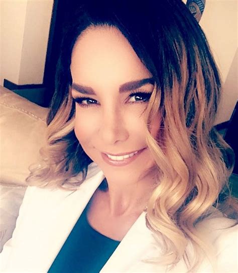 Lis Vega publica foto desnuda en Instagram y después se arrepiente