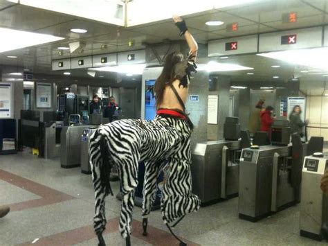 10 Crazy Photographs Taken On The Subway