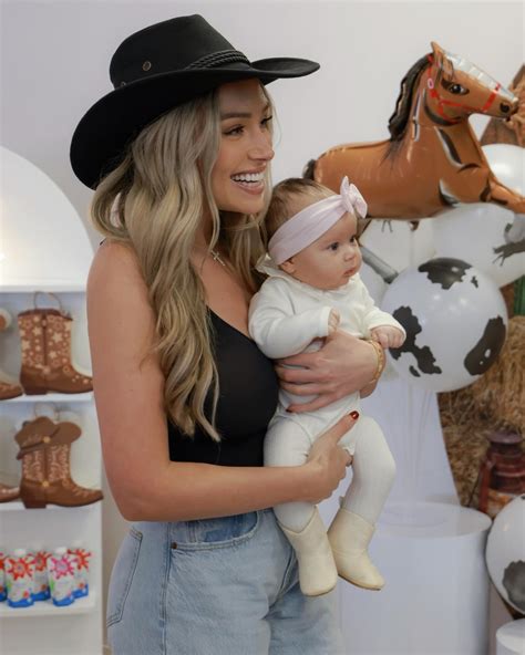 G E O R G I N A G E N T L E (@geegentle) • Instagram photos and videos