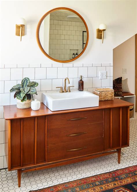 The Top 2023 Bathroom Trends, According to Designers