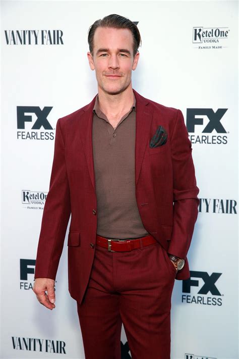 James Van Der Beek reveals colon cancer diagnosis: 'I'm feeling good'